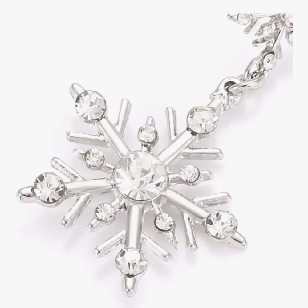 🛍️Crystal and Silver Snowflake Drop Dangle Earrings - New NWT